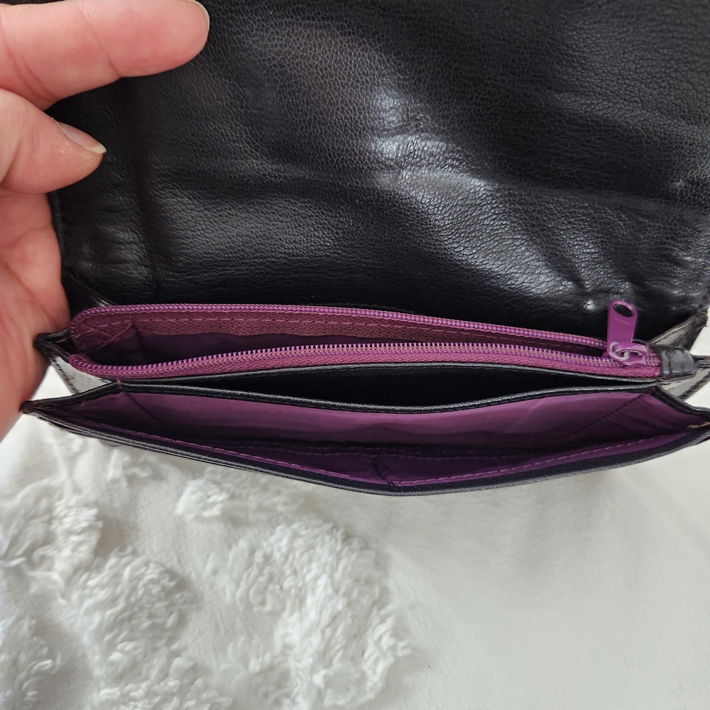 Tano Black Leather Women's Wallet - Picture 5 of 6